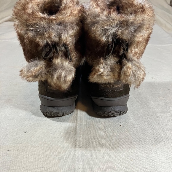 Minnetonka suede faux fur boots
